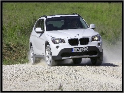 Terenowa, BMW X1, Jazda